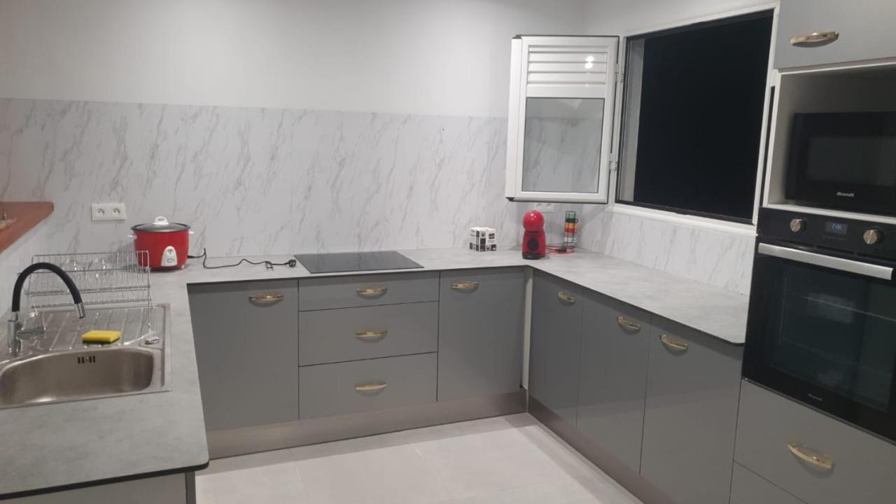 Villa Les Mahoganys Riviere-Salee Екстериор снимка